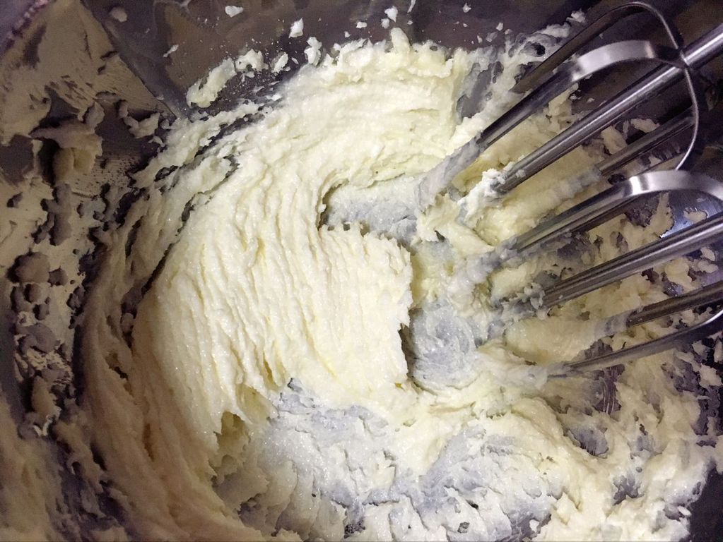 Bánh Trung thu kem tuyết ngon đẹp lung linh mà lại dễ làm. Hình ảnh 7