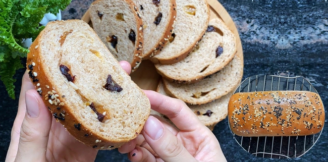 Cách làm bánh mì nguyên cám đơn giản cho hội chị em ăn kiêng. Hình ảnh 1