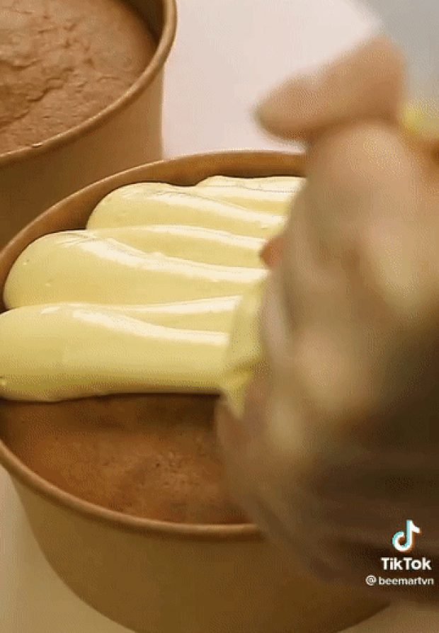 Bánh kem trứng dừa nướng hot hòn họt trên mạng có cách làm không quá khó. Hình ảnh 10
