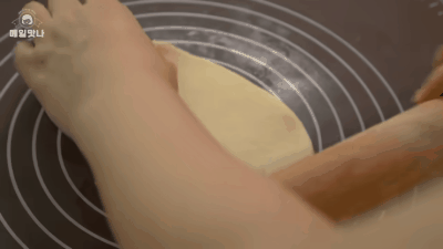 Tham khảo cách làm bánh mì khoai lang không cần lò nướng. Hình ảnh 9