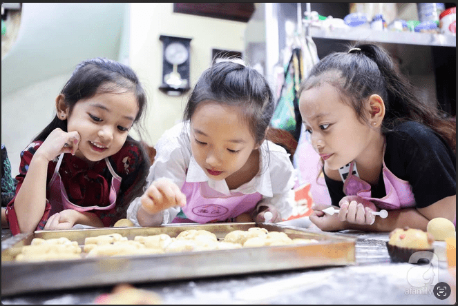 Lớp dạy làm bánh cho trẻ em - workshop dạy làm bánh cho trẻ 4